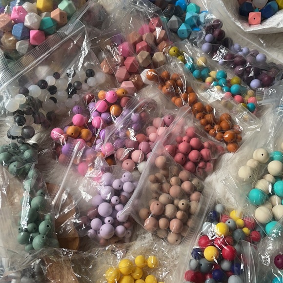 Silicone Teethers Teething Beads Pacifier Clips DIY Teething Jewelry - Picture 16 of 17